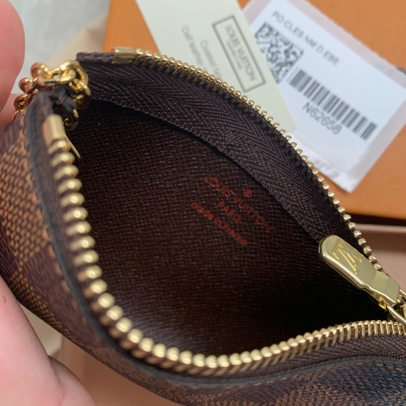 SOLD: Louis Vuitton Key Pouch - Picture 3 of 7